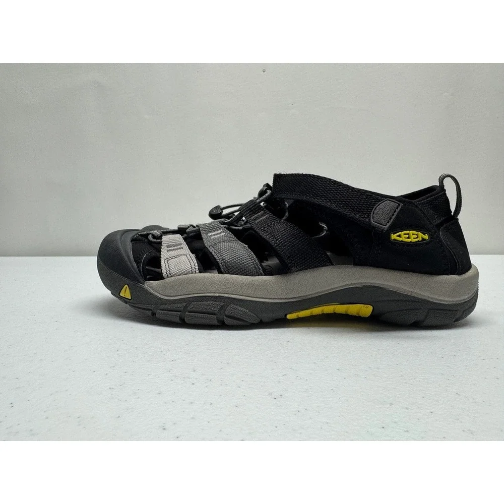 Keen Newport H2 Sandals Mens 6 Black Gray Hiking Water Shoes
